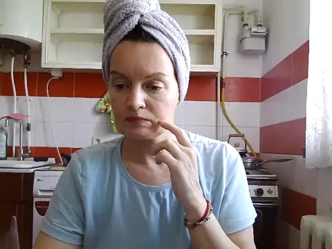 LoveNBloom online show from 07/16/26, 03:40