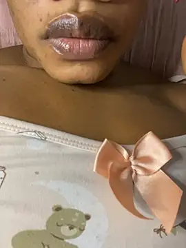  yisela  online show from 02/03/26, 03:15