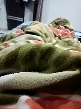 Snapshot of Cp7990208 chatting on 12/01/25, 05:07 Cp7990208 online show from 12/01/25, 05:07