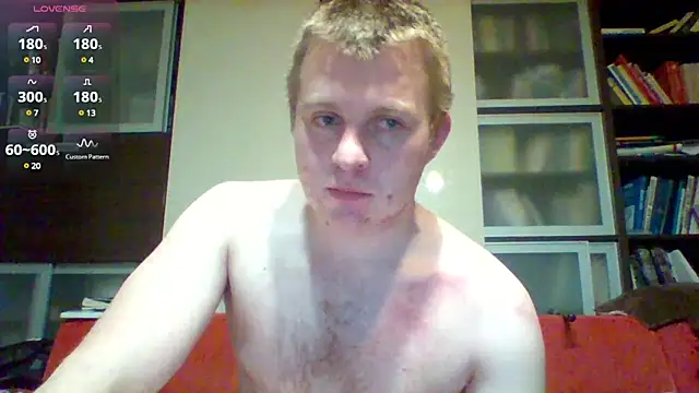 Snapshot of Matttthees chatting on 12/29/24, 05:42 Matttthees online show from 12/29/24, 05:42