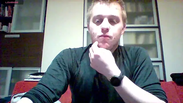 Snapshot of Matttthees chatting on 12/30/24, 03:57 Matttthees online show from 12/30/24, 03:57