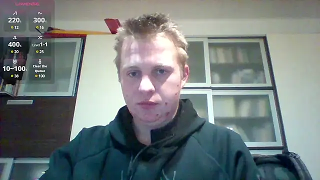 Snapshot of Matttthees chatting on 12/31/24, 06:02 Matttthees online show from 12/31/24, 06:02