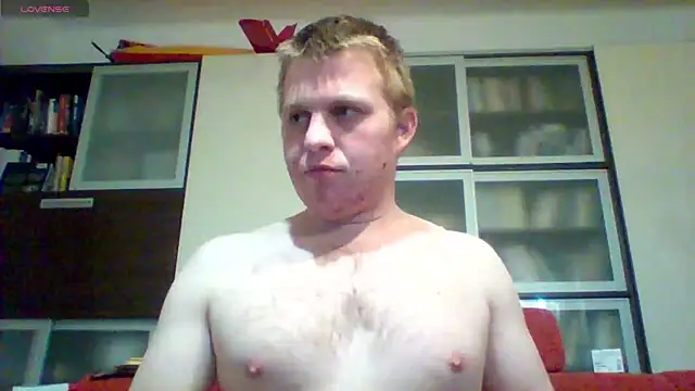 Snapshot of Matttthees chatting on 01/11/25, 05:18 Matttthees online show from 01/11/25, 05:18