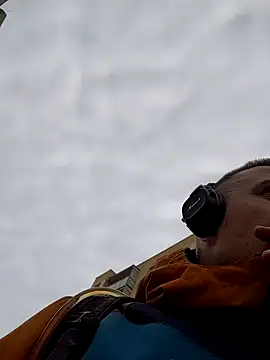 Snapshot of Matttthees chatting on 01/14/25, 10:59 Matttthees online show from 01/14/25, 10:59