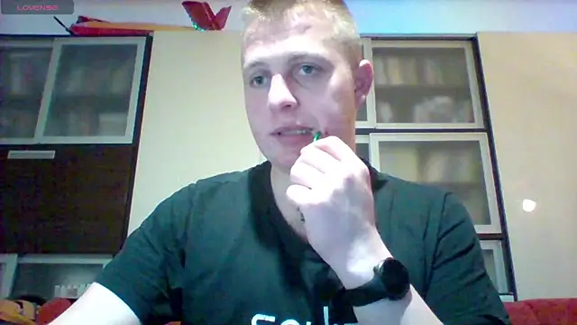 Snapshot of Matttthees chatting on 01/19/25, 02:47 Matttthees online show from 01/19/25, 02:47