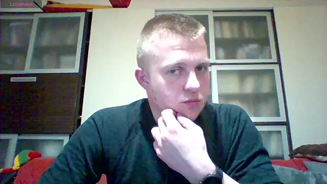 Snapshot of Matttthees chatting on 01/22/25, 08:17 Matttthees online show from 01/22/25, 08:17