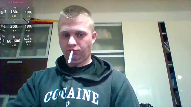 Snapshot of Matttthees chatting on 01/26/25, 05:55 Matttthees online show from 01/26/25, 05:55