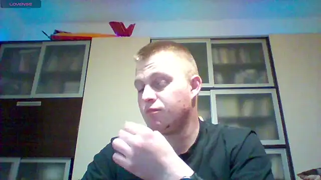 Snapshot of Matttthees chatting on 01/28/25, 12:36 Matttthees online show from 01/28/25, 12:36