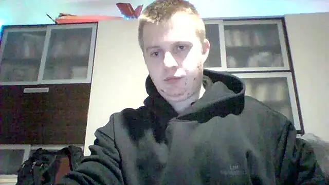 Snapshot of Matttthees chatting on 02/21/25, 11:21 Matttthees online show from 02/21/25, 11:21