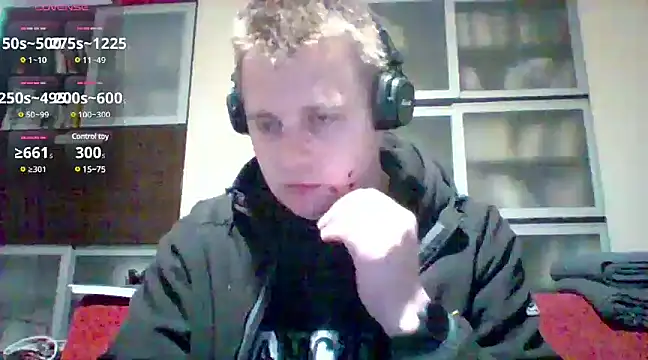 Snapshot of Matttthees chatting on 02/27/25, 11:26 Matttthees online show from 02/27/25, 11:26