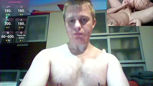 Snapshot of Matttthees chatting on 02/28/25, 11:01 Matttthees online show from 02/28/25, 11:01