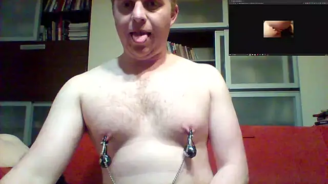 Snapshot of Matttthees chatting on 03/09/25, 12:53 Matttthees online show from 03/09/25, 12:53