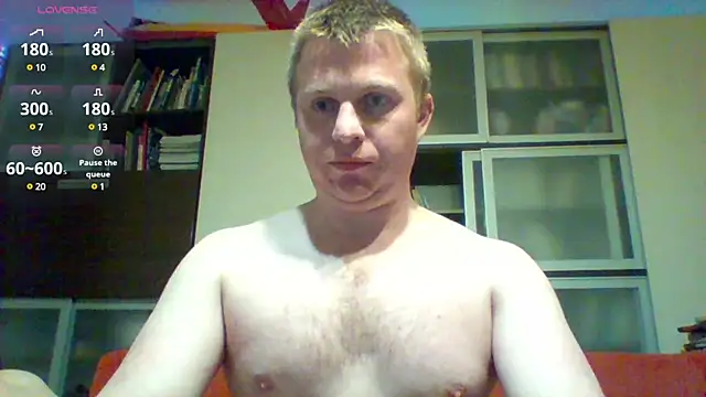 Snapshot of Matttthees chatting on 03/09/25, 03:54 Matttthees online show from 03/09/25, 03:54