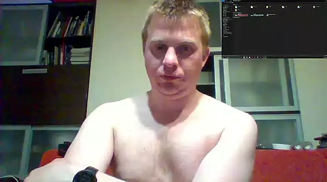 Snapshot of Matttthees chatting on 03/09/25, 10:41 Matttthees online show from 03/09/25, 10:41