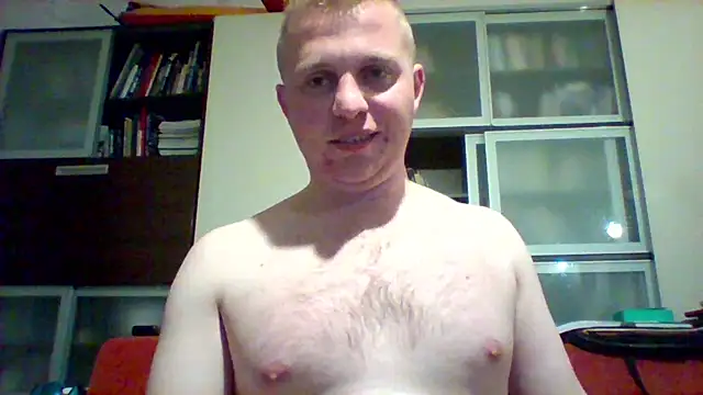 Snapshot of Matttthees chatting on 03/10/25, 07:40 Matttthees online show from 03/10/25, 07:40