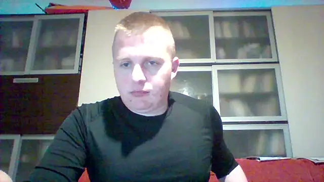 Snapshot of Matttthees chatting on 03/18/25, 04:04 Matttthees online show from 03/18/25, 04:04