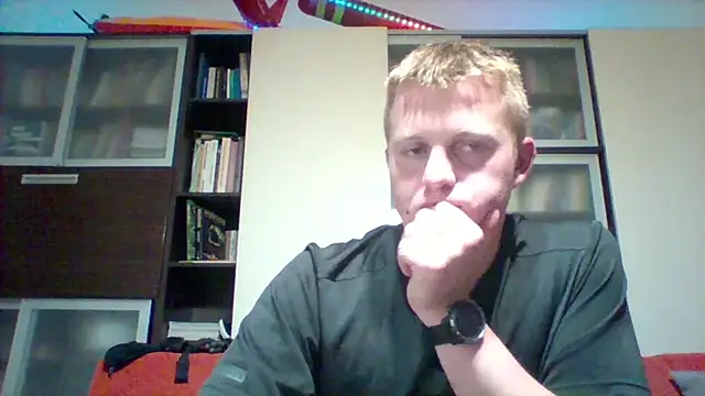 Snapshot of Matttthees chatting on 09/12/25, 09:59 Matttthees online show from 09/12/25, 09:59