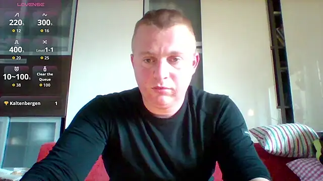 Snapshot of Matttthees chatting on 10/01/25, 09:37 Matttthees online show from 10/01/25, 09:37