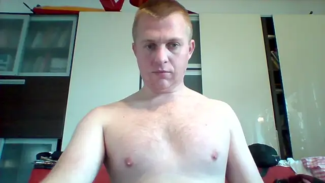 Snapshot of Matttthees chatting on 10/13/25, 09:31 Matttthees online show from 10/13/25, 09:31