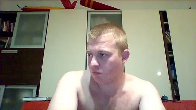 Snapshot of Matttthees chatting on 10/17/25, 04:26 Matttthees online show from 10/17/25, 04:26