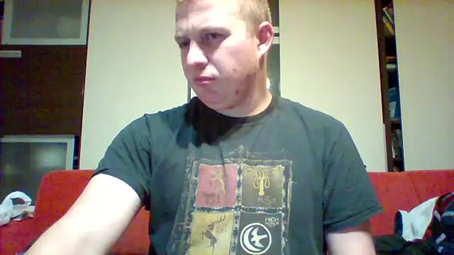 Snapshot of Matttthees chatting on 10/18/25, 01:52 Matttthees online show from 10/18/25, 01:52