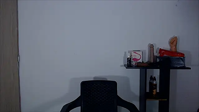 Snapshot of sofiaxdollxxx chatting on 02/22/25, 04:07 sofiaxdollxxx online show from 02/22/25, 04:07