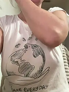 sweetmystery1 online show from 02/15/25, 06:12