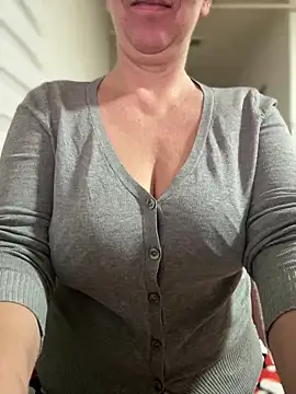 sweetmystery1 online show from 02/19/25, 05:16