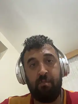 Snapshot of Ca414 chatting on 04/10/26, 12:05 Ca414 online show from 04/10/26, 12:05