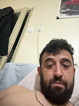 Snapshot of Ca414 chatting on 04/12/26, 11:43 Ca414 online show from 04/12/26, 11:43