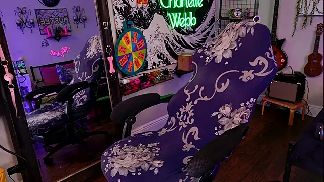 Snapshot of CharletteWebb chatting on 02/05/25, 06:13 CharletteWebb online show from 02/05/25, 06:13