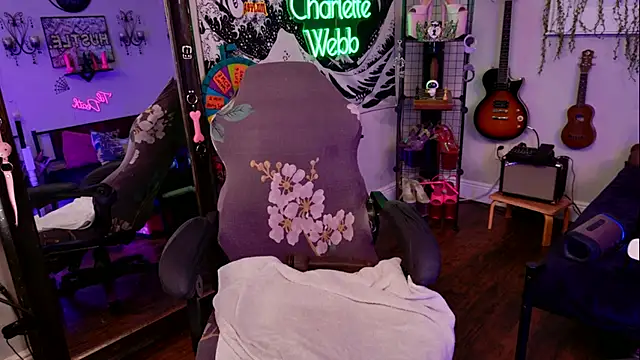 Snapshot of CharletteWebb chatting on 03/02/25, 04:50 CharletteWebb online show from 03/02/25, 04:50