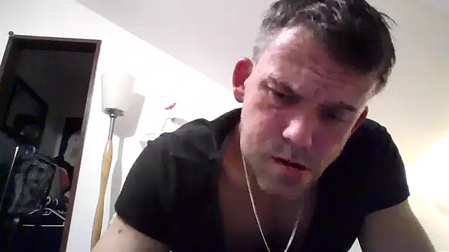 Snapshot of Cambitchboy chatting on 12/10/24, 06:01 Cambitchboy online show from 12/10/24, 06:01