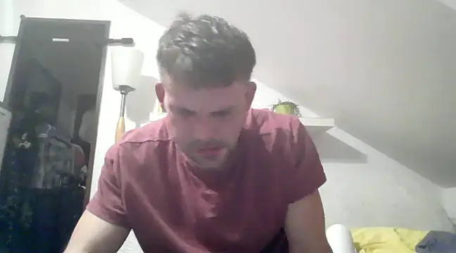 Snapshot of Cambitchboy chatting on 12/30/24, 07:11 Cambitchboy online show from 12/30/24, 07:11