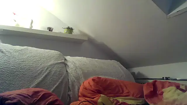 Snapshot of Cambitchboy chatting on 03/13/25, 10:32 Cambitchboy online show from 03/13/25, 10:32