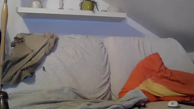 Snapshot of Cambitchboy chatting on 11/18/25, 06:12 Cambitchboy online show from 11/18/25, 06:12