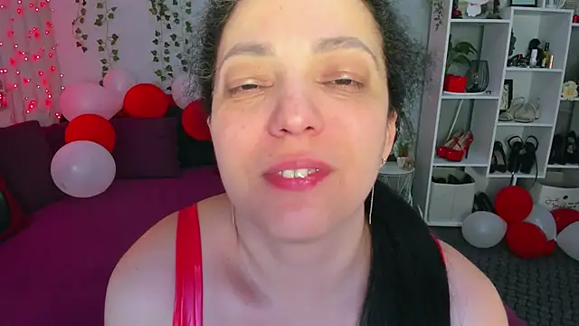 Snapshot of DarlingMilf chatting on 03/11/26, 07:09 DarlingMilf online show from 03/11/26, 07:09