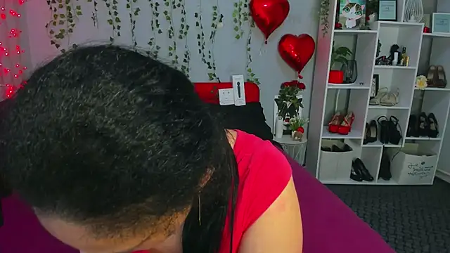 Snapshot of DarlingMilf chatting on 03/22/26, 07:06 DarlingMilf online show from 03/22/26, 07:06