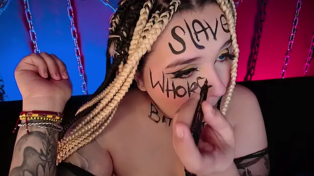 Snapshot of Laura_takint chatting on 01/07/25, 04:59 Laura takint online show from 01/07/25, 04:59