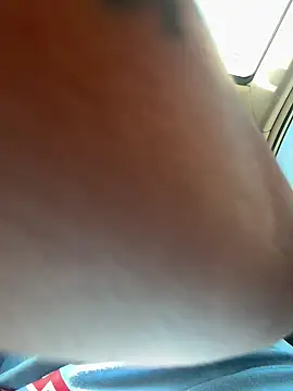 Snapshot of marhi32 chatting on 09/29/25, 04:34 marhi32 online show from 09/29/25, 04:34