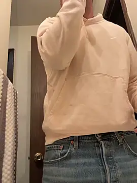 Snapshot of marhi32 chatting on 01/09/26, 01:14 marhi32 online show from 01/09/26, 01:14