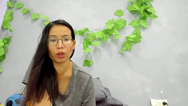 loveley jenny online show from 04/09/26, 11:15