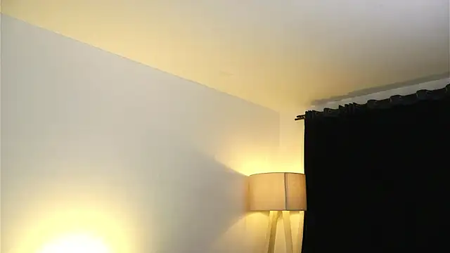 Snapshot of Valeriestyle chatting on 03/23/26, 03:43 Valeriestyle online show from 03/23/26, 03:43