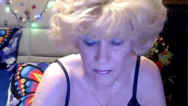 Snapshot of HappyWomanOn chatting on 05/06/26, 09:36 HappyWomanOn online show from 05/06/26, 09:36