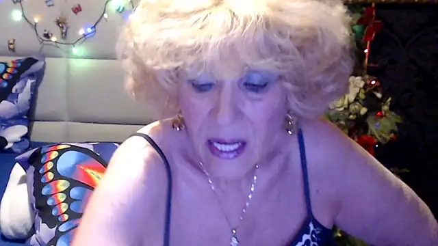 Snapshot of HappyWomanOn chatting on 05/11/26, 06:16 HappyWomanOn online show from 05/11/26, 06:16