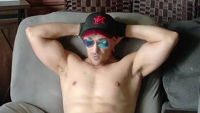 Snapshot of Samykiddy6969 chatting on 07/18/26, 04:44 Samykiddy6969 online show from 07/18/26, 04:44