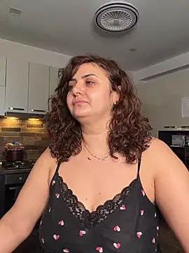 Snapshot of AnneKane chatting on 02/08/26, 05:22 AnneKane online show from 02/08/26, 05:22