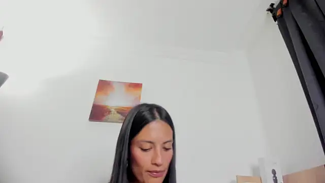 Snapshot of nia__white chatting on 06/23/26, 01:36 nia white online show from 06/23/26, 01:36