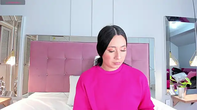 Snapshot of Ahincale chatting on 11/10/25, 07:35 Ahincale online show from 11/10/25, 07:35