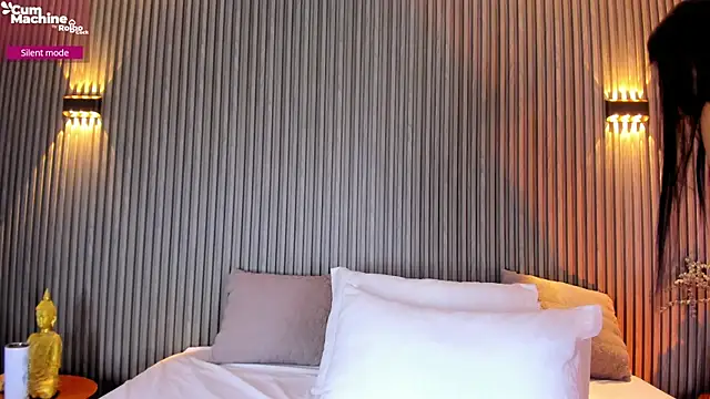 Snapshot of Ahincale chatting on 07/18/26, 11:47 Ahincale online show from 07/18/26, 11:47